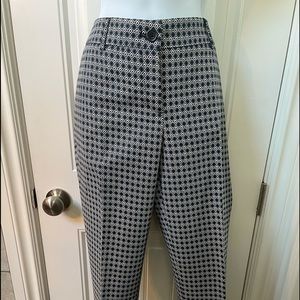Patterned black, white & blue, capri pants.
